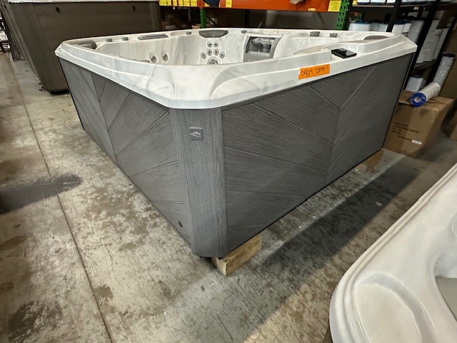 Pre-Owned Hot Tub - Atlanta Hot Tub Center thumbnail IMG 6781 - Atlanta Hot Tub Center