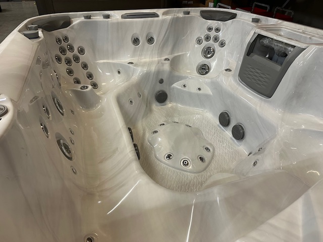 Pre-Owned Hot Tub - Atlanta Hot Tub Center thumbnail IMG 6786 - Atlanta Hot Tub Center