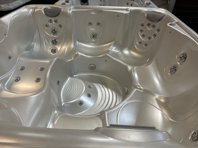 Pre-Owned Hot Tub - Atlanta Hot Tub Center thumbnail IMG 6762 - Atlanta Hot Tub Center