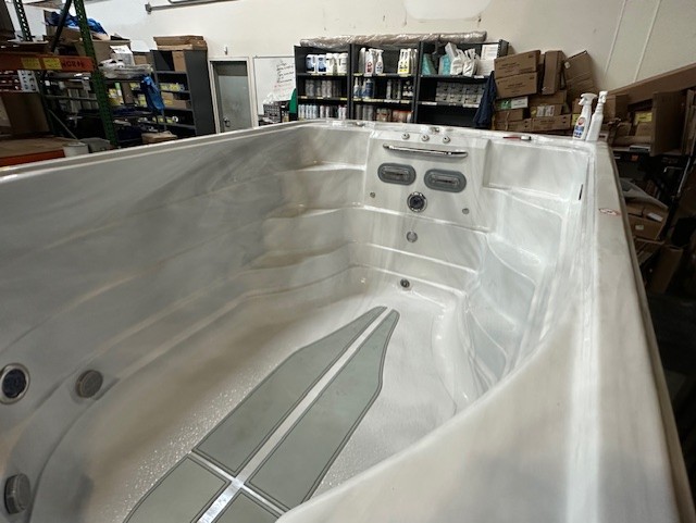 Pre-Owned Hot Tub - Atlanta Hot Tub Center thumbnail IMG 6778 - Atlanta Hot Tub Center