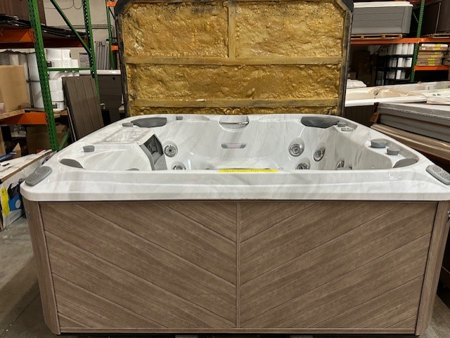 Pre-Owned Hot Tub - Atlanta Hot Tub Center thumbnail IMG 6789 - Atlanta Hot Tub Center