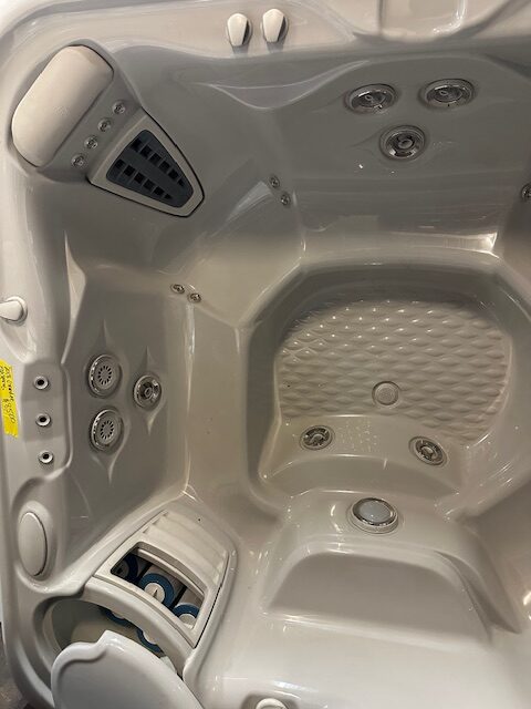 Pre-Owned Hot Tub - Atlanta Hot Tub Center thumbnail IMG 6791 rotated - Atlanta Hot Tub Center